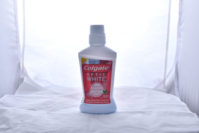 Colgate mouthwash.